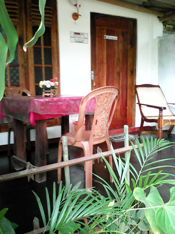 Lotus Inn Tourist Resort Dambulla Bagian luar foto