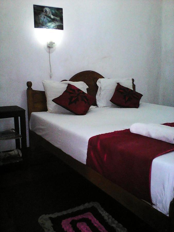 Lotus Inn Tourist Resort Dambulla Bagian luar foto