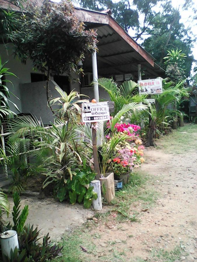 Lotus Inn Tourist Resort Dambulla Bagian luar foto